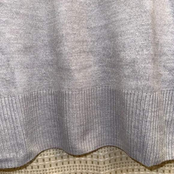 mercer & madison Lavender V-Neck Sweater - Soft Lightweight Knit - Picture 7 of 9